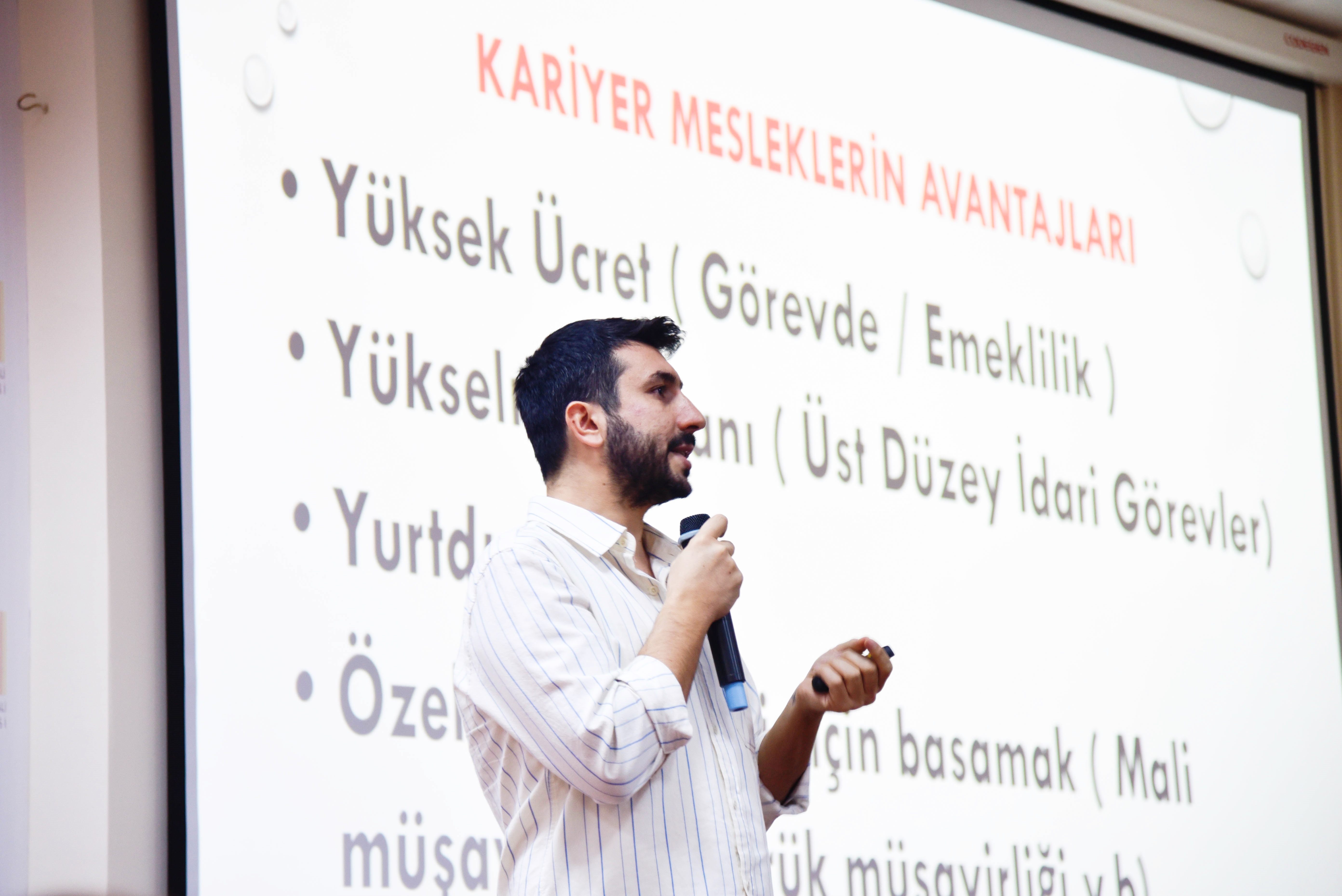 Kamu Sektöründe Kariyer: KPSS Başarısı için Altın Kurallar Semineri Düzenlendi