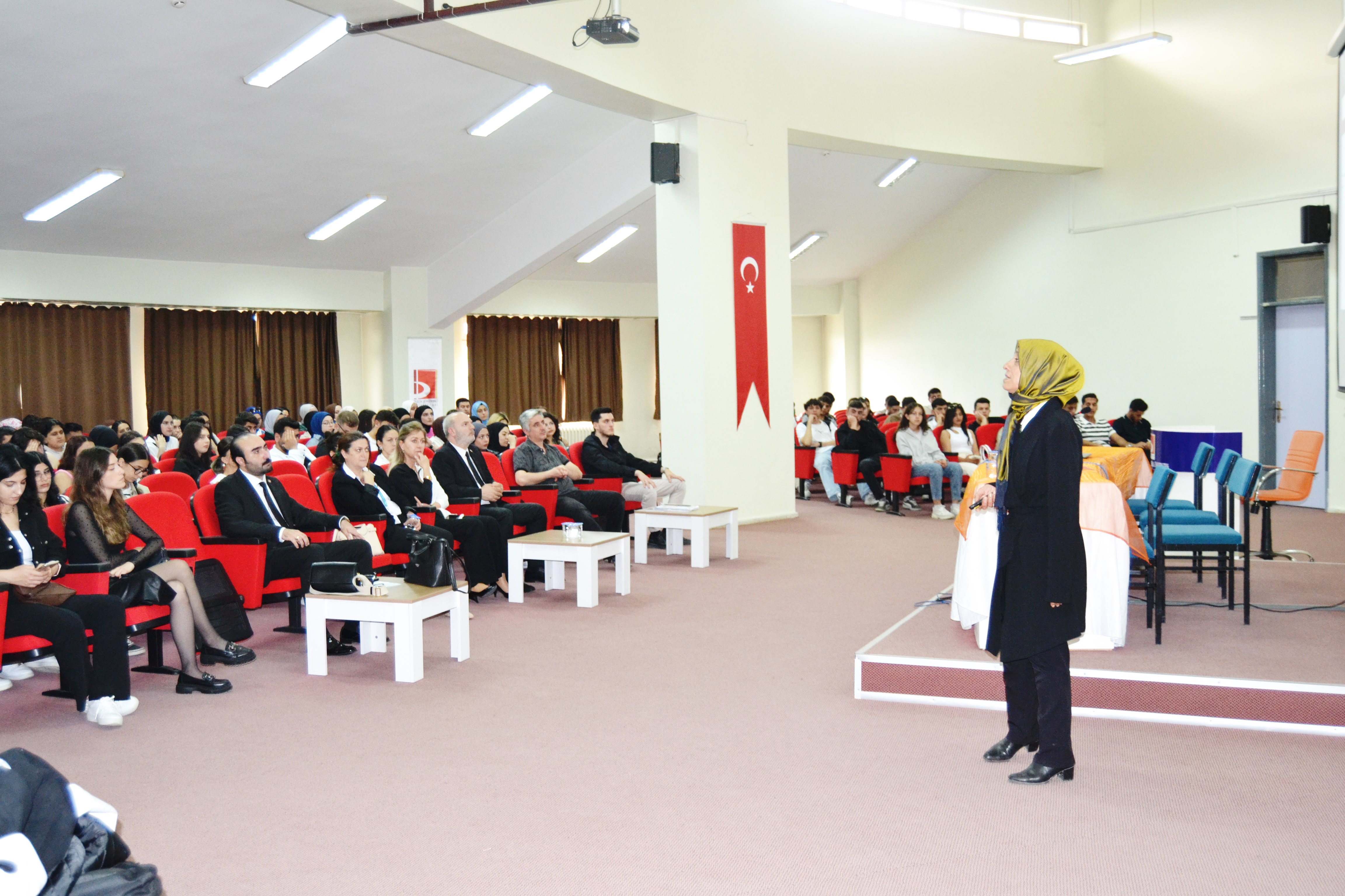 Osmaneli'nde Sağlıkta İletişim Semineri Gerçekleştirildi